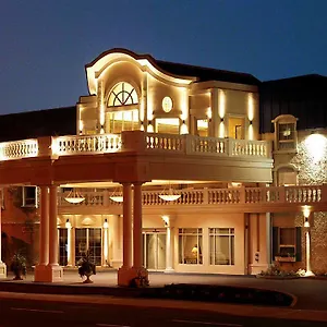 Hotel Chateau Louis Hotel&conference Centre