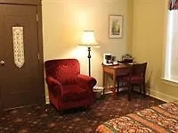 Hotel Selkirk At Fort Edmonton Park